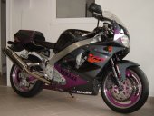 1994 Yamaha YZF 750 R photo